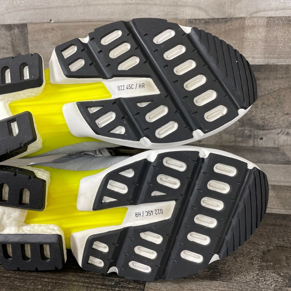 Adidas P.O.D. S3.1 Boost Running Shoes B37363 - Picture 11 of 11